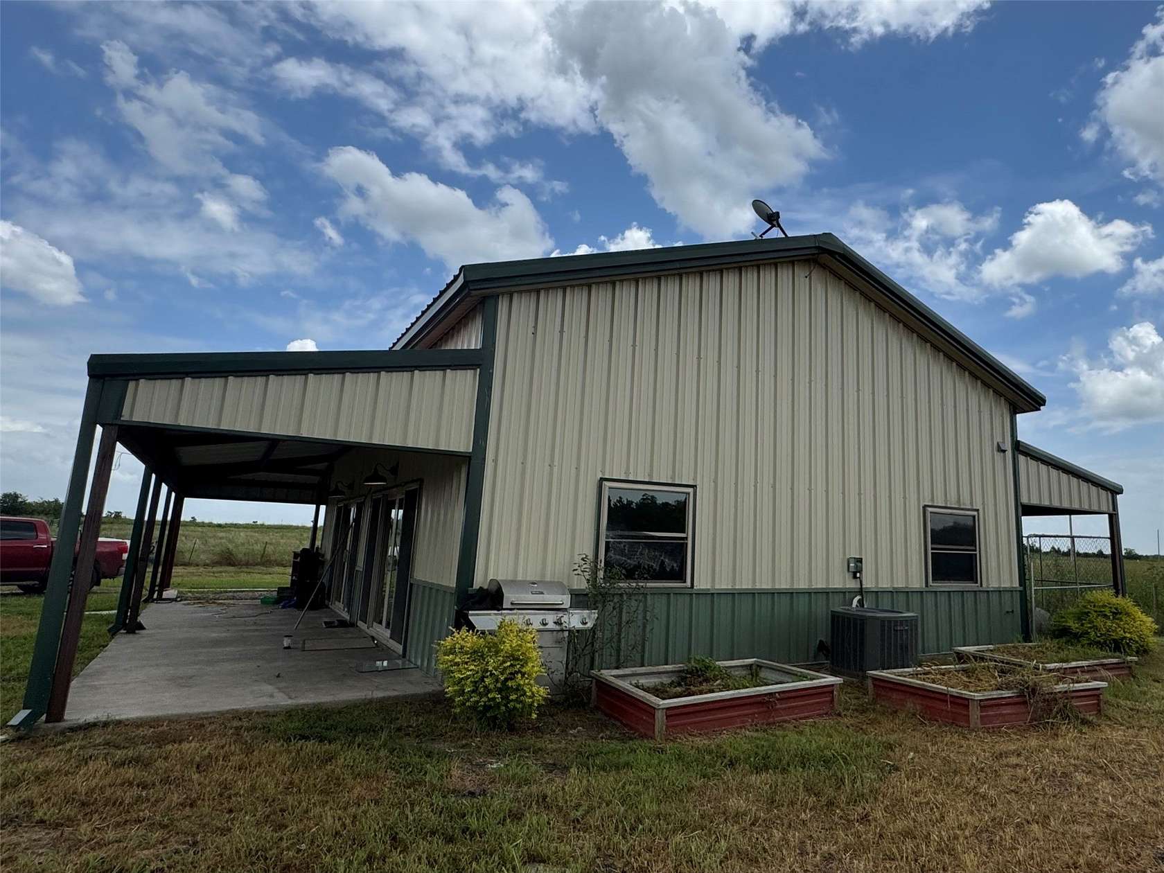 30 Acres of Land with Home for Lease in Greenville, Texas