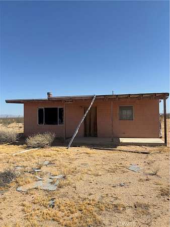 2.5 Acres of Land with Home for Sale in Landers, California