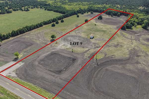5 Acres of Residential Land for Sale in Greenville, Texas