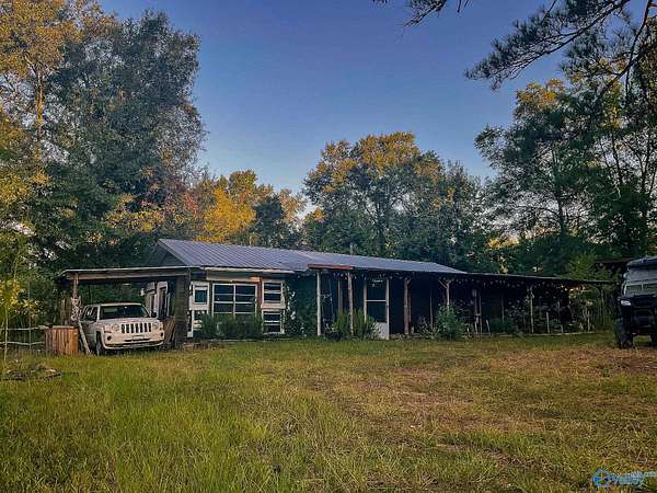 10 Acres of Land with Home for Sale in Fayette, Alabama