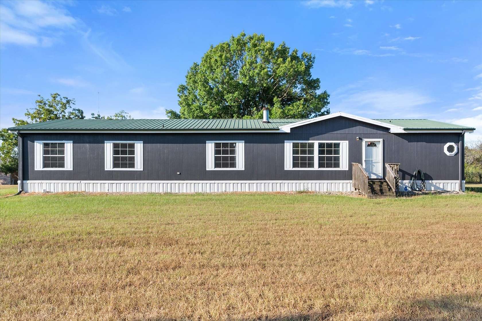 4.18 Acres of Land with Home for Sale in Corsicana, Texas