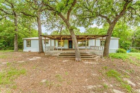 50.8 Acres of Land with Home for Lease in Hico, Texas
