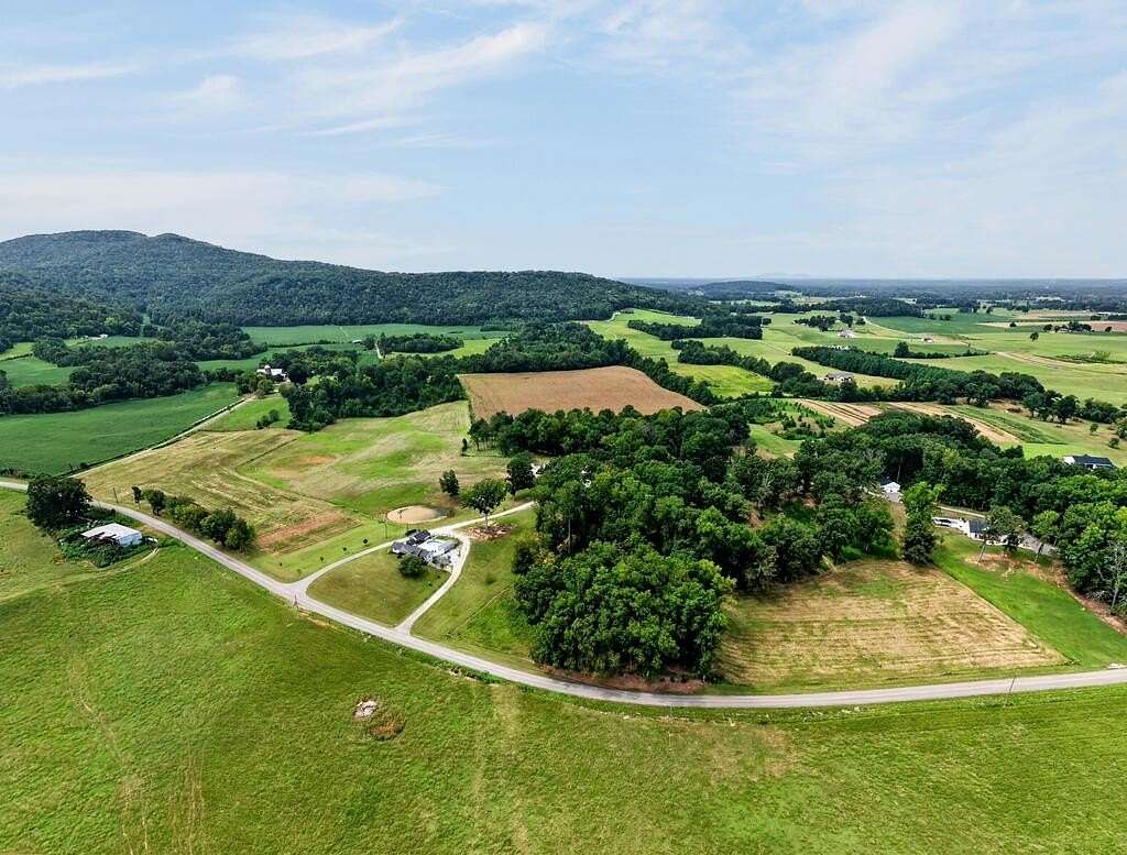 5.32 Acres of Land for Auction in McMinnville, Tennessee
