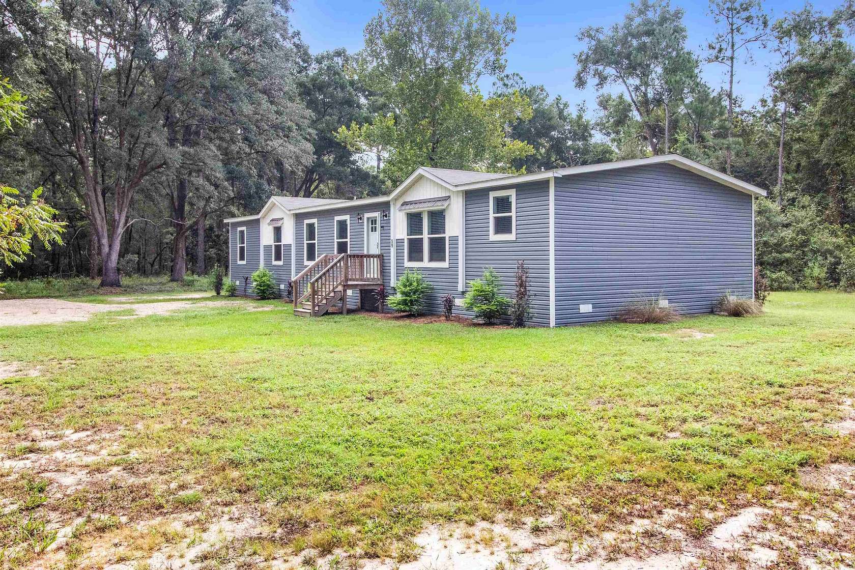 3 Acres of Land with Home for Sale in Crawfordville, Florida