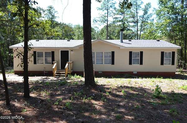 1.85 Acres of Land with Home for Sale in Byron, Georgia