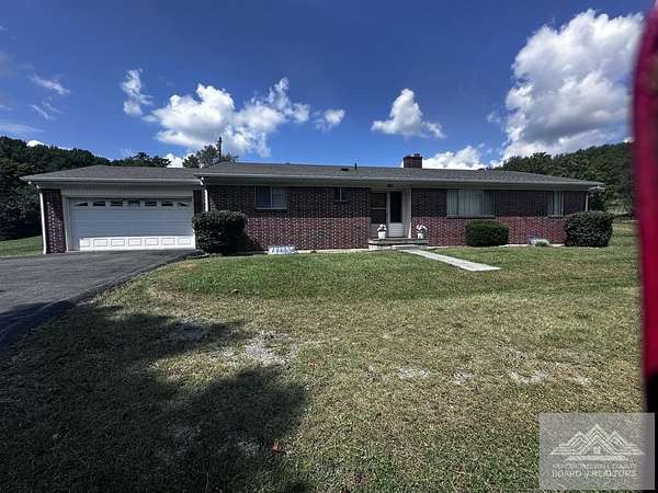 8 Acres of Land with Home for Sale in Bluefield, Virginia