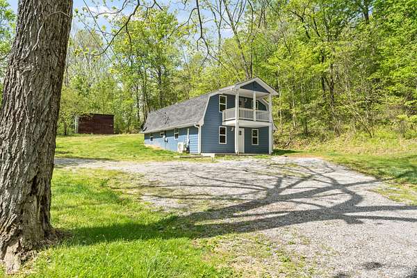 2 Acres of Land with Home for Lease in Greenbrier, Tennessee