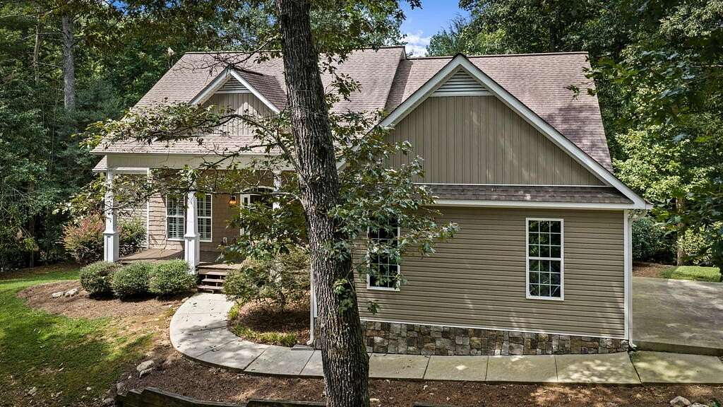 1.67 Acres of Land with Home for Sale in Ellijay, Georgia