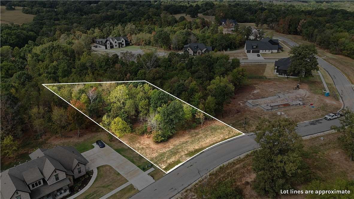 1 Acre of Residential Land for Sale in Fayetteville, Arkansas