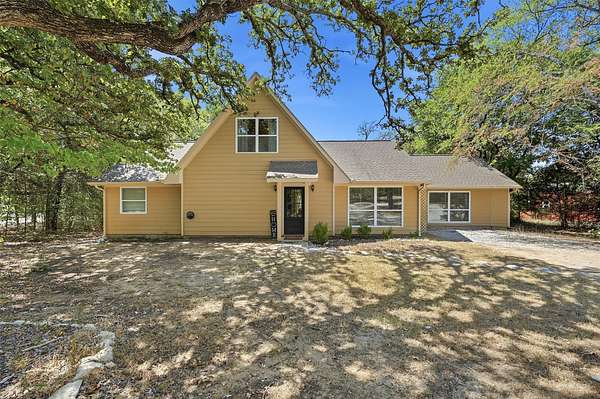 2 Acres of Land with Home for Sale in Valley View, Texas