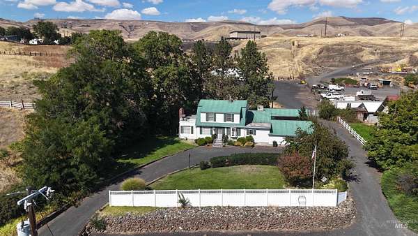 16 Acres of Improved Land for Sale in Lewiston, Idaho