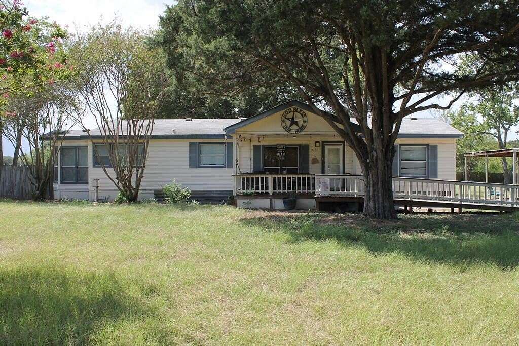 1.78 Acres of Land with Home for Sale in Mabank, Texas