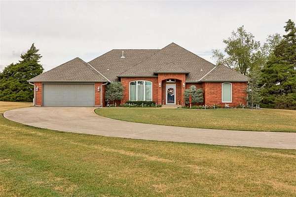 11.9 Acres of Land with Home for Sale in Piedmont, Oklahoma