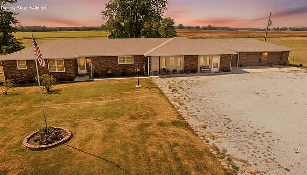 4 Acres of Land with Home for Sale in Phillipsburg, Missouri
