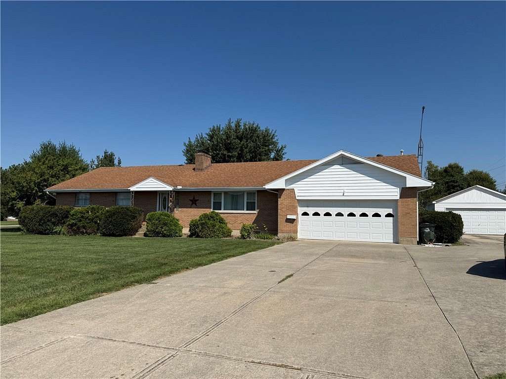 1.67 Acres of Land with Home for Sale in Dayton, Ohio