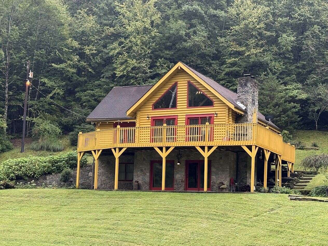 30 Acres of Recreational Land with Home for Sale in Livingston, Kentucky