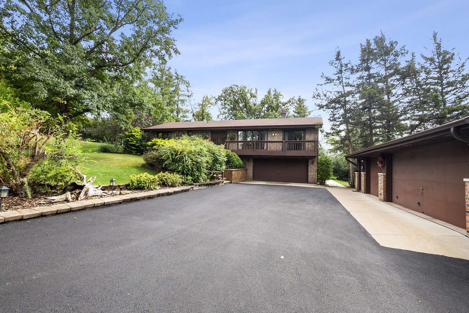 1.64 Acres of Land with Home for Sale in Orland Park, Illinois