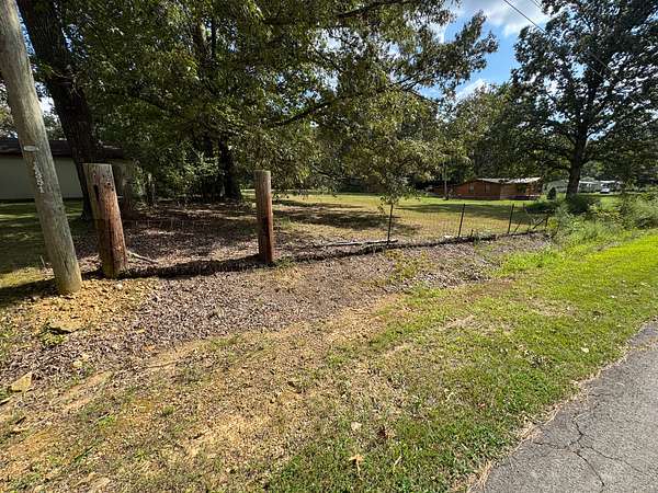 0.8 Acres of Residential Land for Auction in Tullahoma, Tennessee
