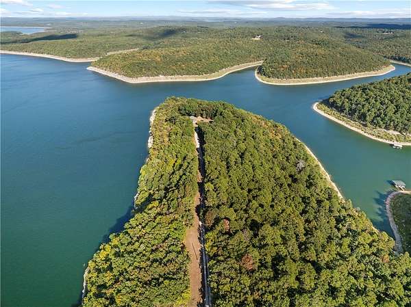14 Acres of Land with Home for Sale in Yellville, Arkansas