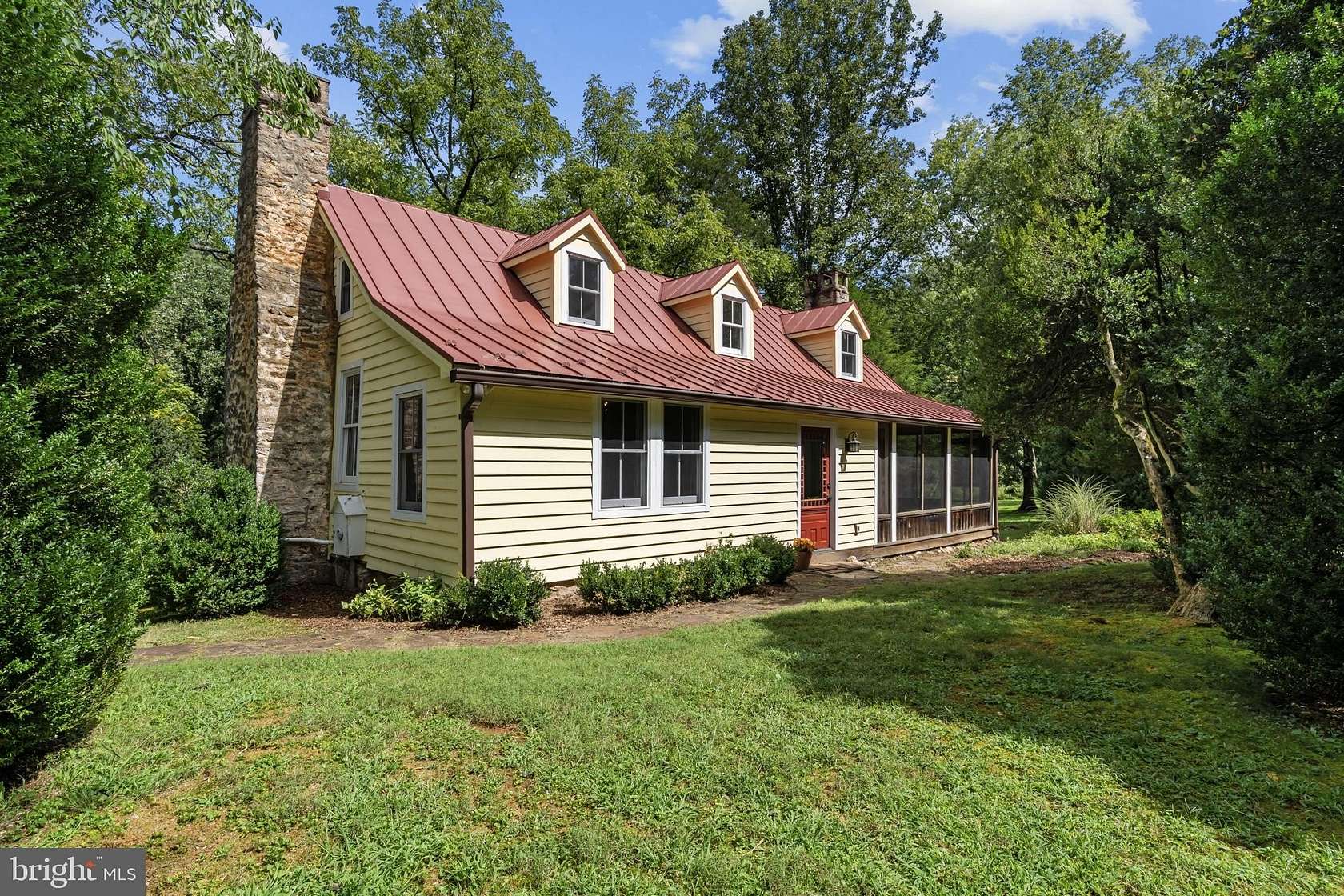 25 Acres of Recreational Land with Home for Sale in Castleton, Virginia