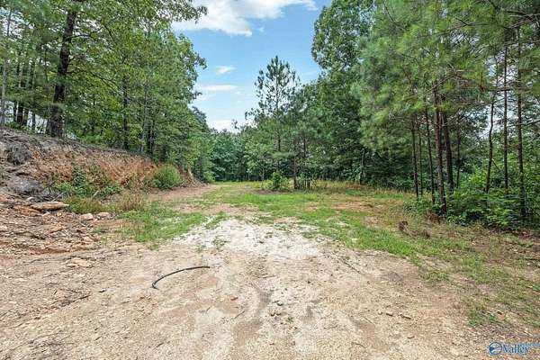 5.5 Acres of Land for Sale in Boaz, Alabama