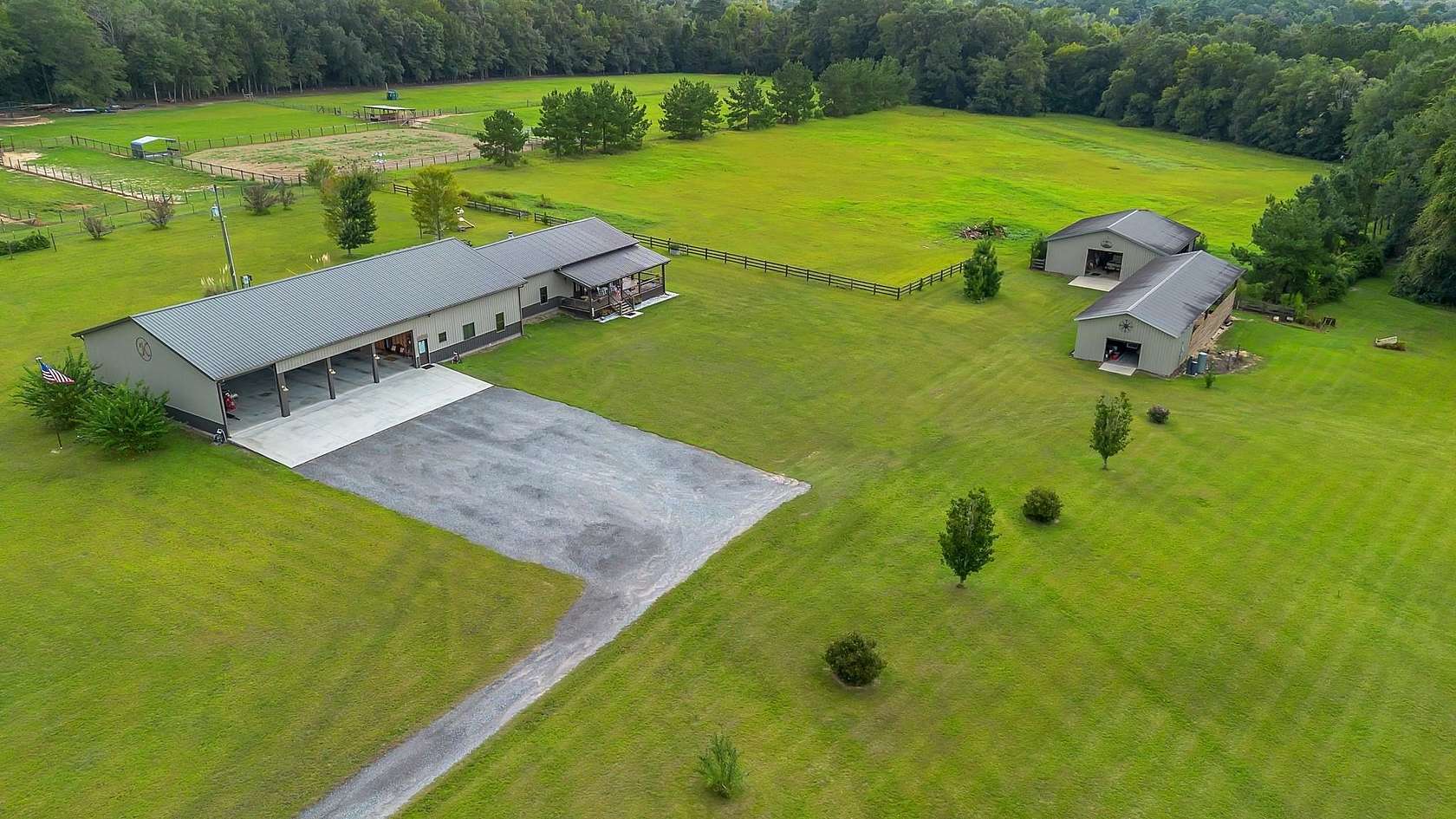 10.1 Acres of Land with Home for Sale in Havana, Florida