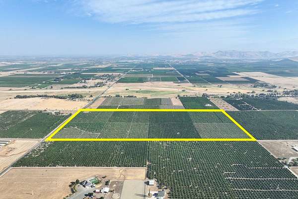 78.2 Acres of Land for Sale in Terra Bella, California