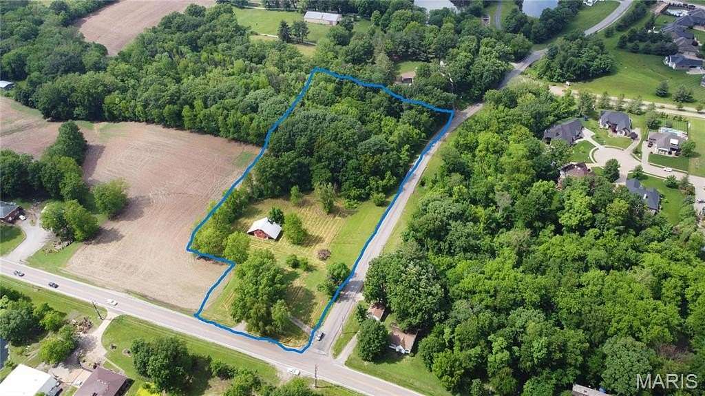 5 Acres of Residential Land for Sale in Edwardsville, Illinois