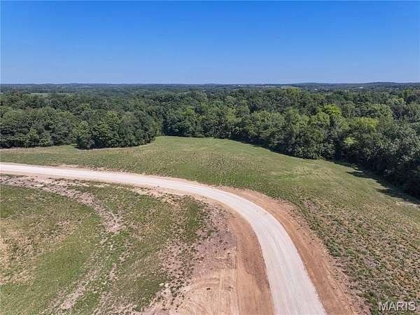 7.5 Acres of Land for Sale in Jackson, Missouri