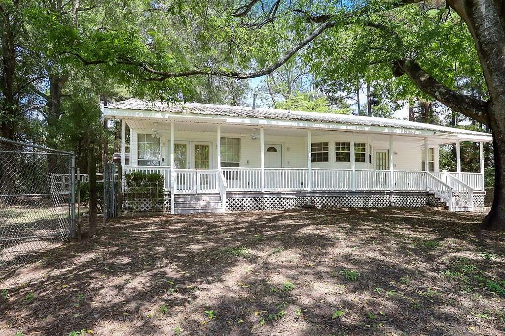 1.65 Acres of Land with Home for Sale in Lufkin, Texas
