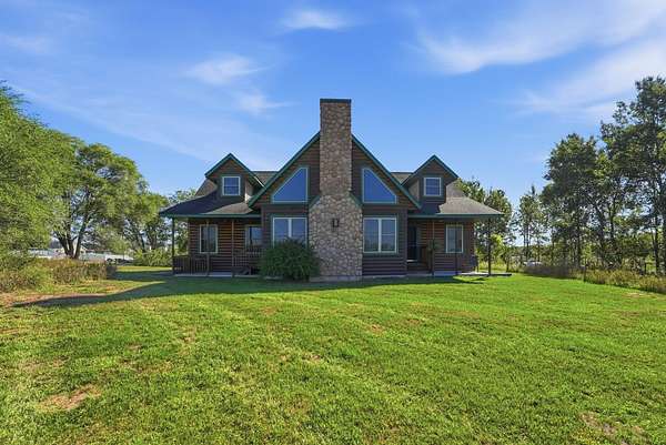 15.5 Acres of Land with Home for Sale in Oak Grove, Minnesota