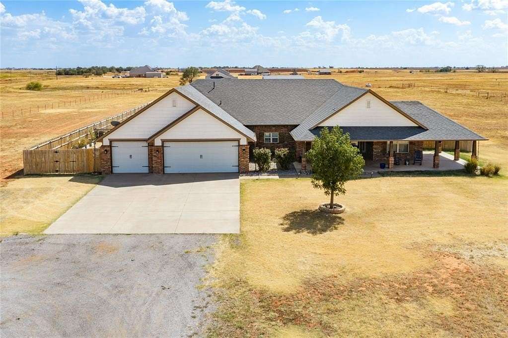 5.1 Acres of Land with Home for Sale in Piedmont, Oklahoma