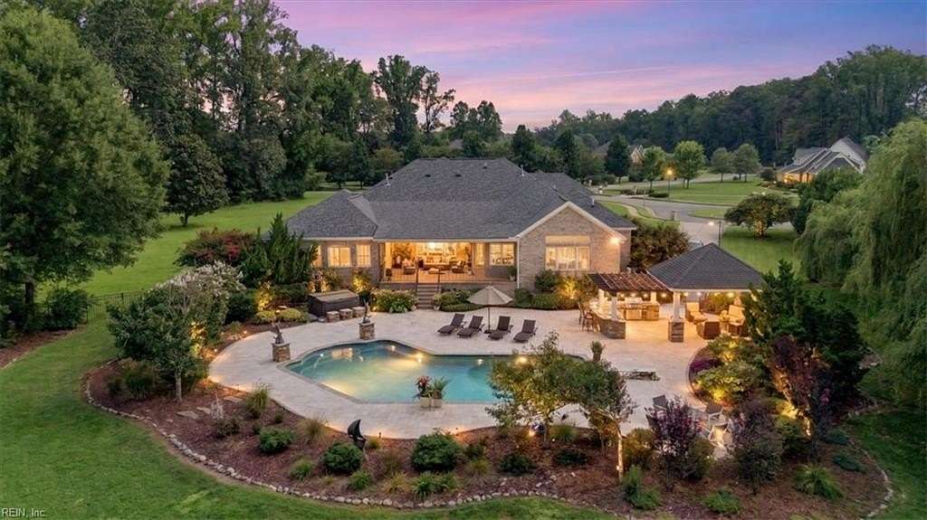 3.1 Acres of Land with Home for Sale in Suffolk, Virginia