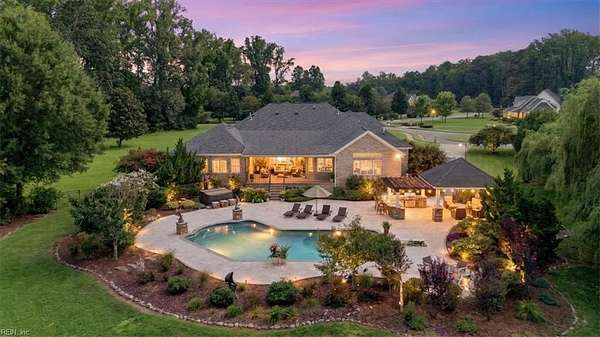 3.1 Acres of Land with Home for Sale in Suffolk, Virginia