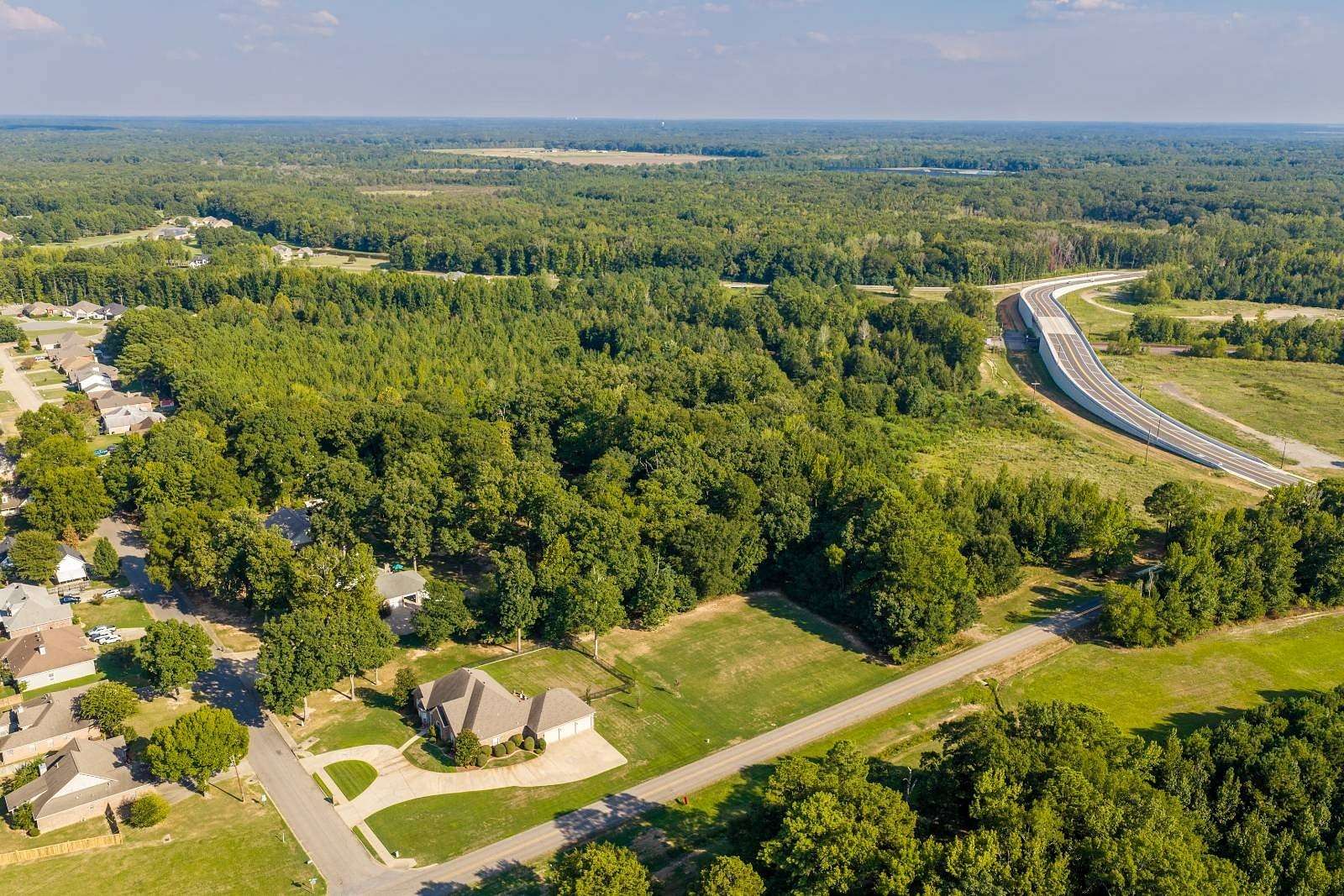 37 Acres of Mixed-Use Land for Auction in Jacksonville, Arkansas