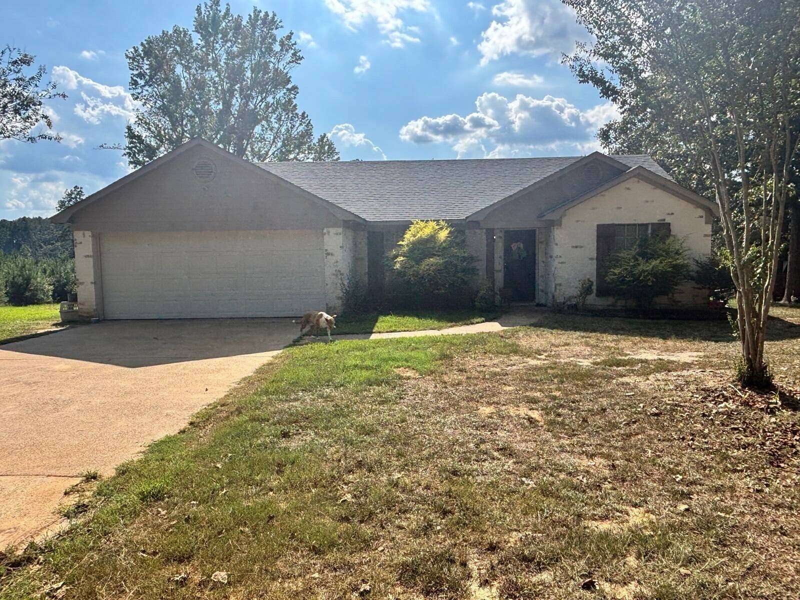 4.8 Acres of Land with Home for Sale in Carthage, Mississippi