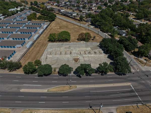2 Acres of Commercial Land for Sale in Dallas, Texas