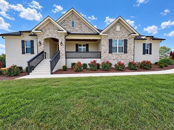 2.27 Acres of Land with Home for Sale in Columbia, Tennessee
