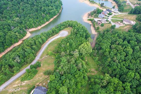 1 Acre of Residential Land for Sale in Russellville, Tennessee