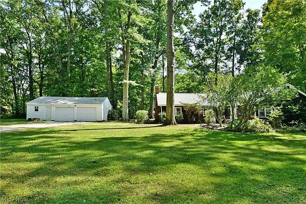 1.89 Acres of Land with Home for Sale in Leavittsburg, Ohio