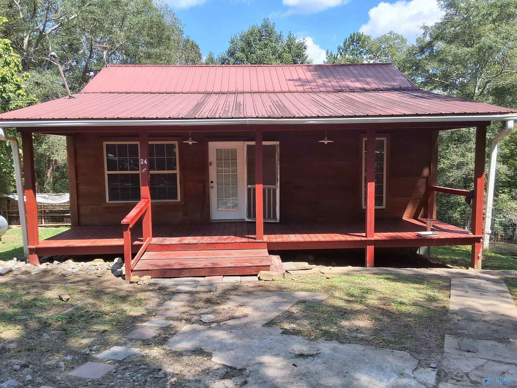 2 Acres of Land with Home for Sale in Boaz, Alabama