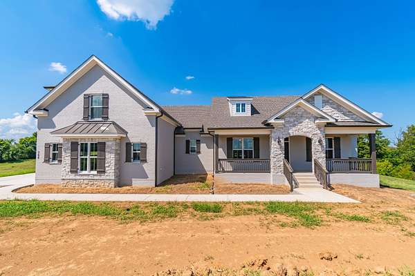 3.63 Acres of Land with Home for Sale in Columbia, Tennessee