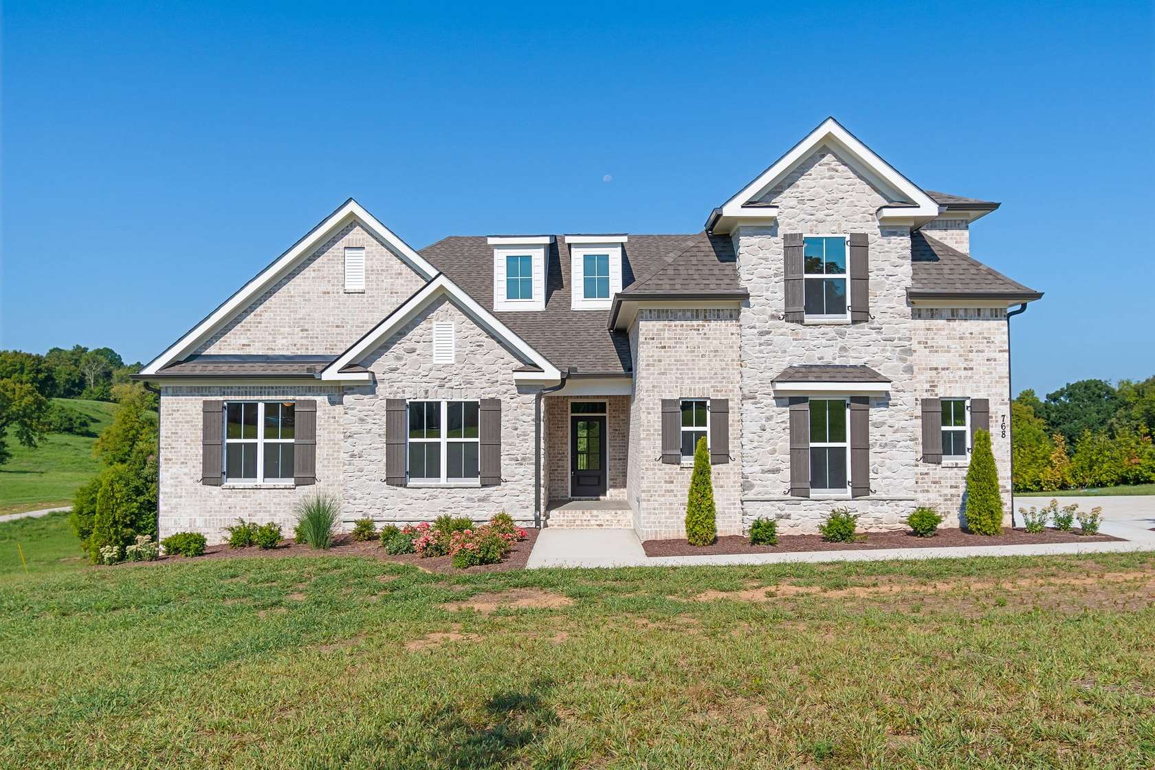 4.15 Acres of Land with Home for Sale in Columbia, Tennessee