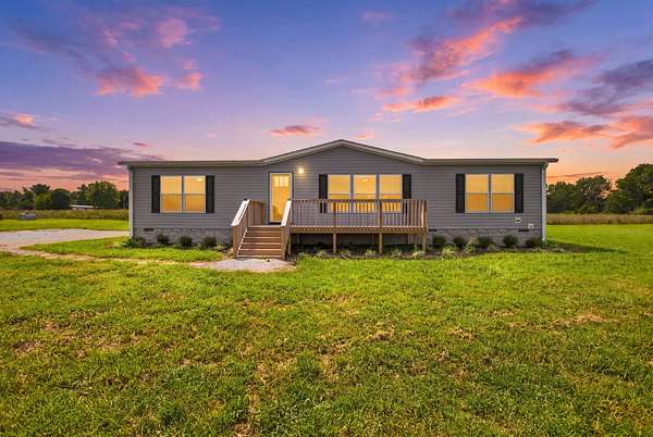 2 Acres of Land with Home for Sale in Lawrenceburg, Tennessee
