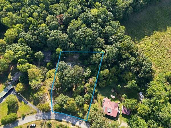 1.5 Acres of Residential Land for Sale in LaFayette, Georgia