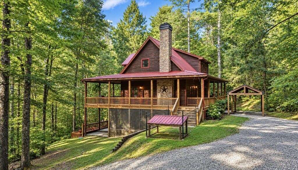2.47 Acres of Land with Home for Sale in Ellijay, Georgia