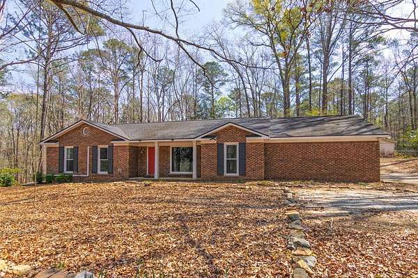 5 Acres of Improved Residential Land for Lease in Cataula, Georgia