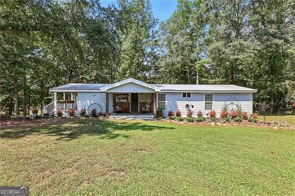 26.3 Acres of Agricultural Land with Home for Sale in Commerce, Georgia