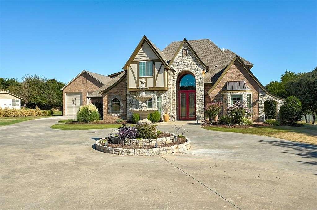 2.5 Acres of Land with Home for Sale in Edmond, Oklahoma