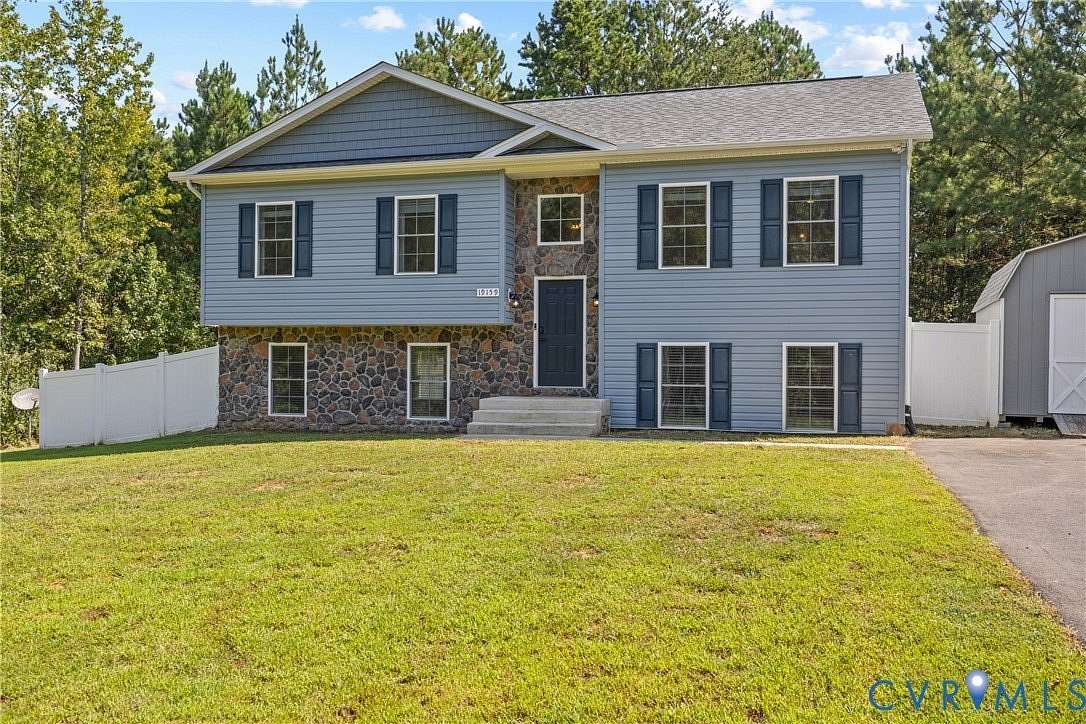 2.15 Acres of Land with Home for Sale in Beaverdam, Virginia